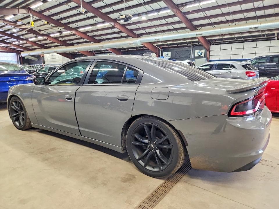 2017 DODGE CHARGER SXT 2
