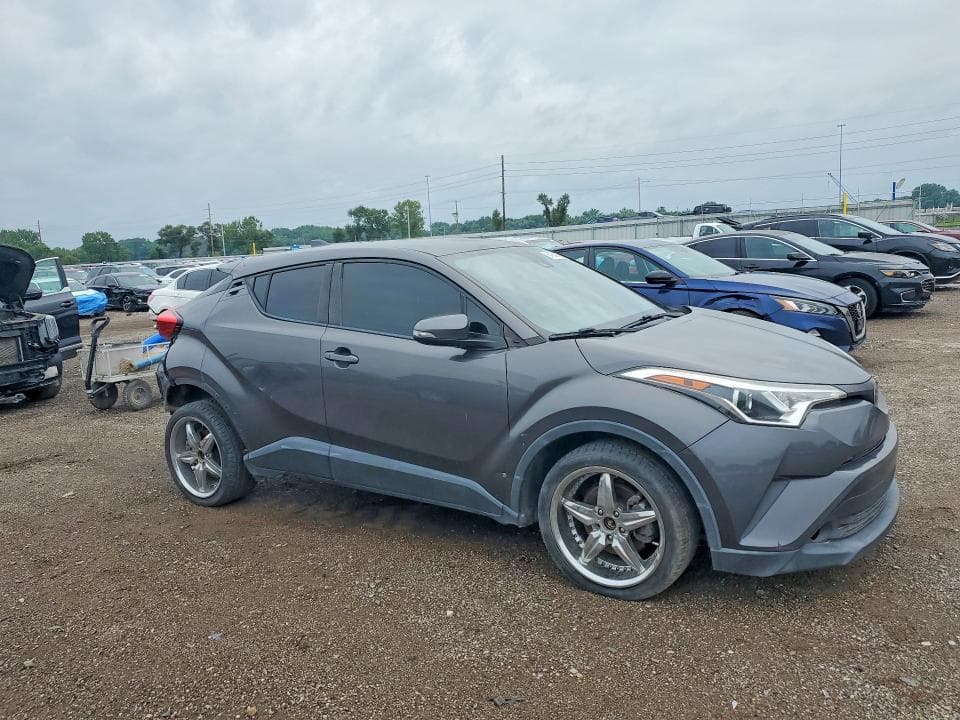 2019 TOYOTA C-HR LE 4