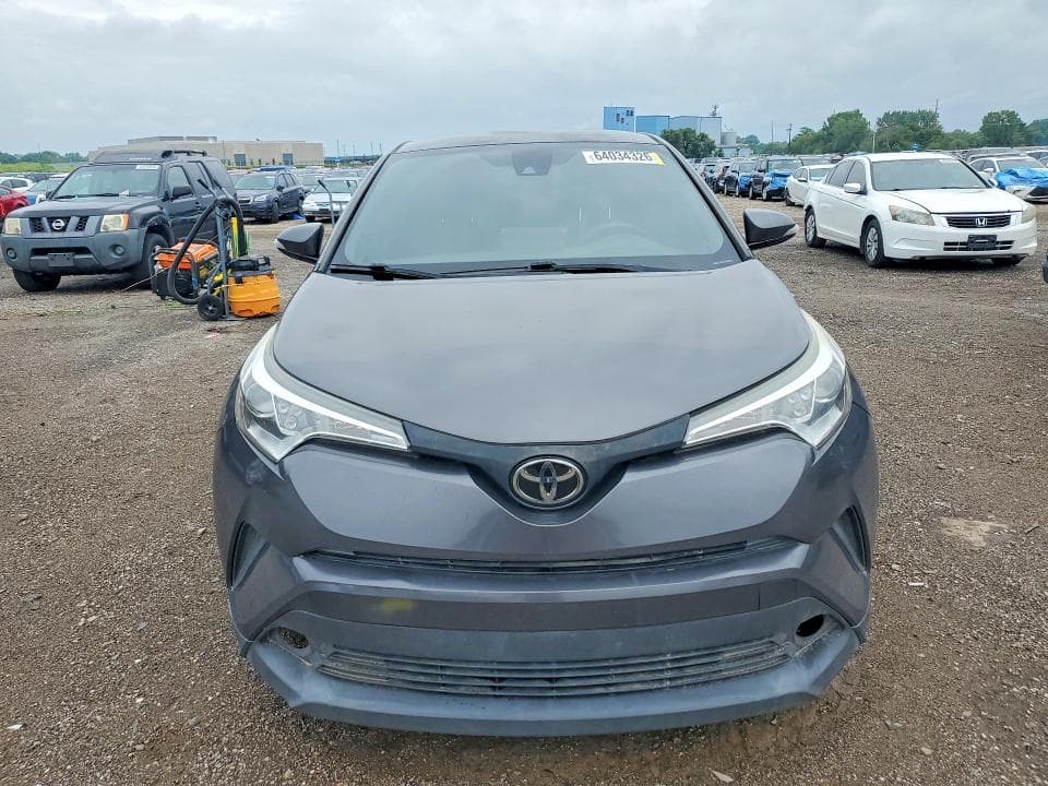 2019 TOYOTA C-HR LE 5