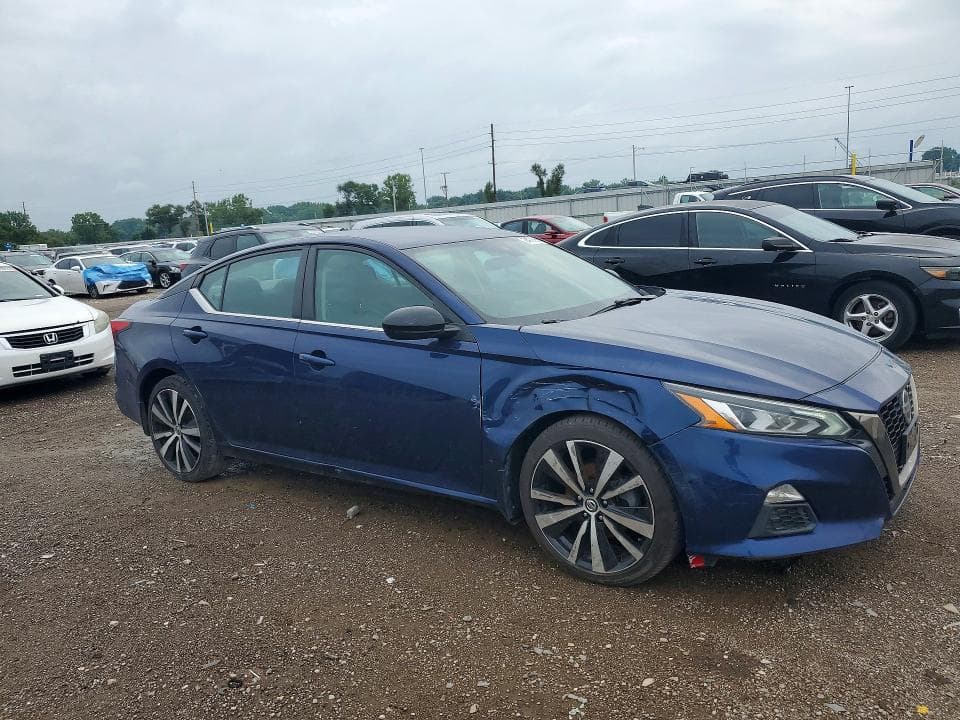 2021 NISSAN ALTIMA SR 4