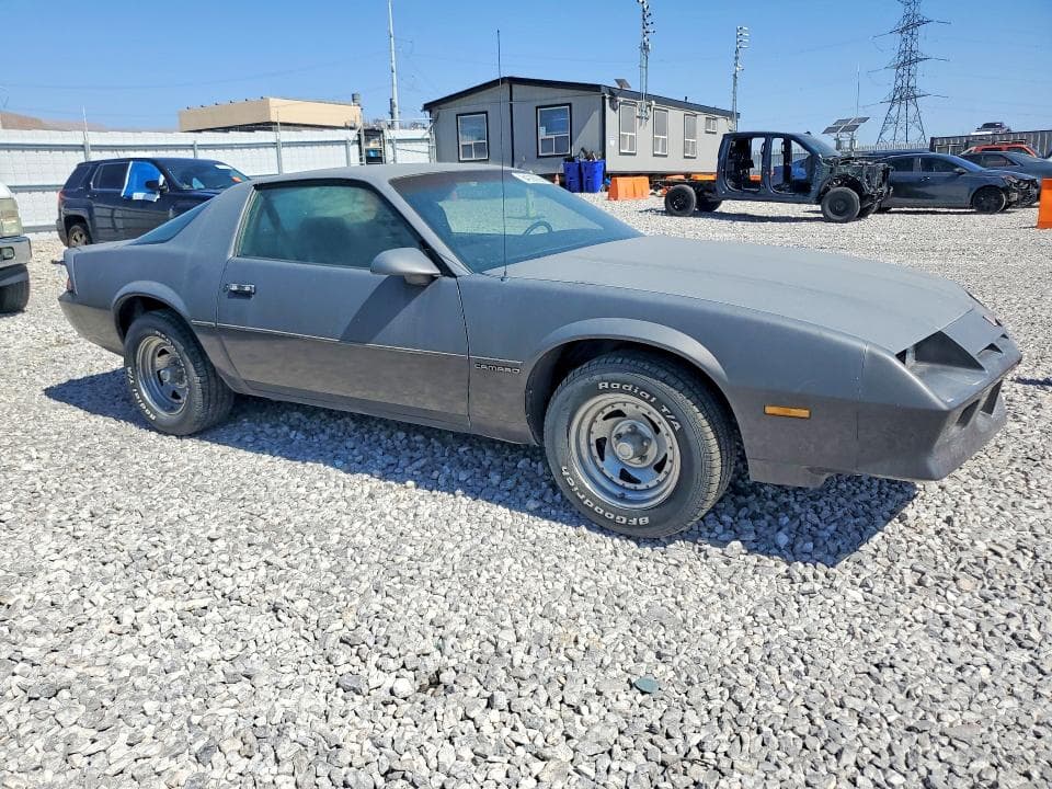 1983 CHEVROLET CAMARO 4