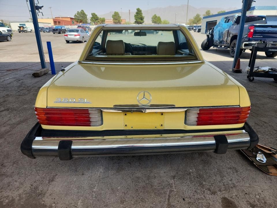 1981 MERCEDES-BENZ 380 SL 6