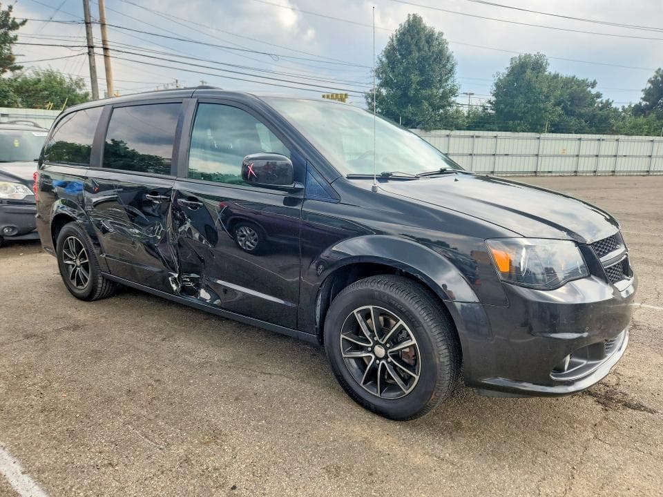 2018 DODGE GRAND CARAVAN GT 4