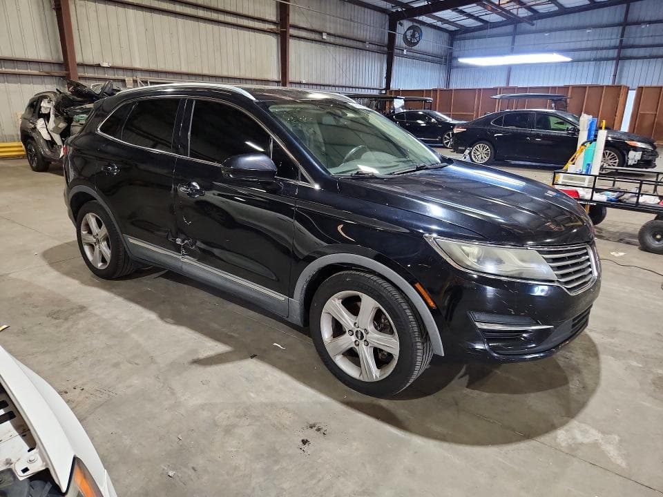 2017 LINCOLN MKC PREMIERE 4
