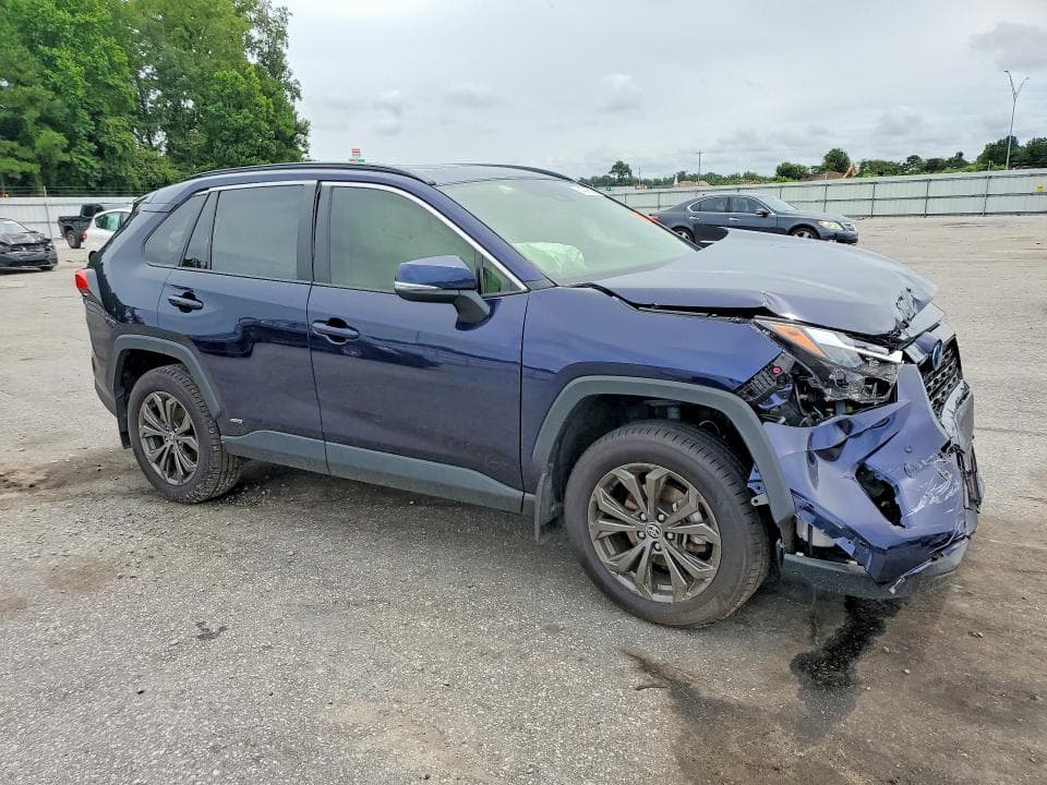 2024 TOYOTA RAV4 XLE PREMIUM 4