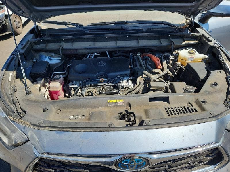 2020 TOYOTA HIGHLANDER HYBRID LIMITED 12
