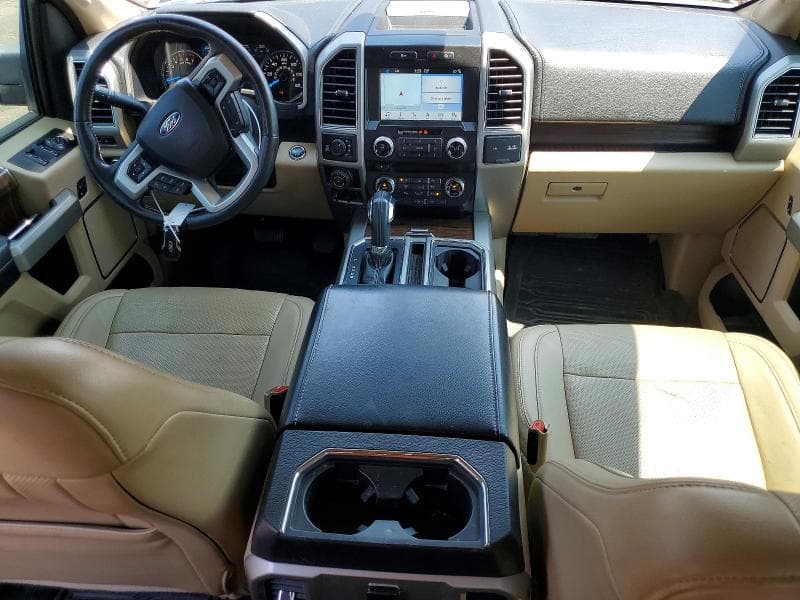 2017 FORD F150 SUPERCREW 8