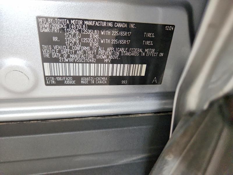 2025 TOYOTA RAV4 XLE 13