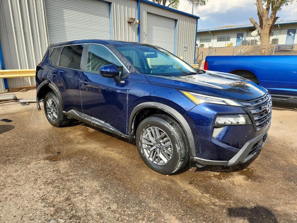 2026 NISSAN ROGUE SV 4