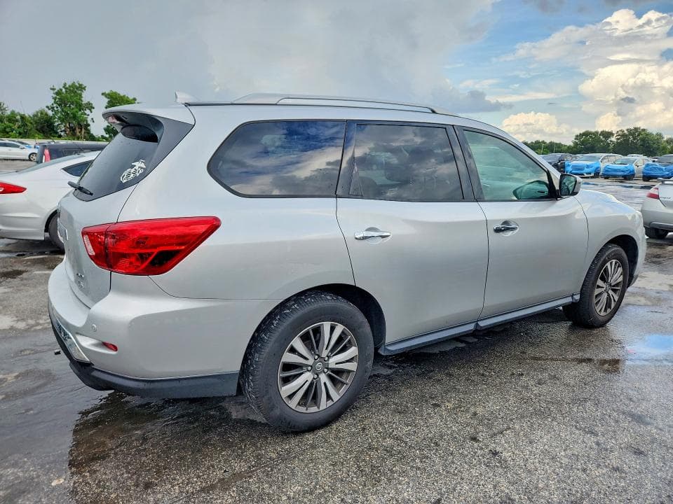 2019 NISSAN PATHFINDER SV 3
