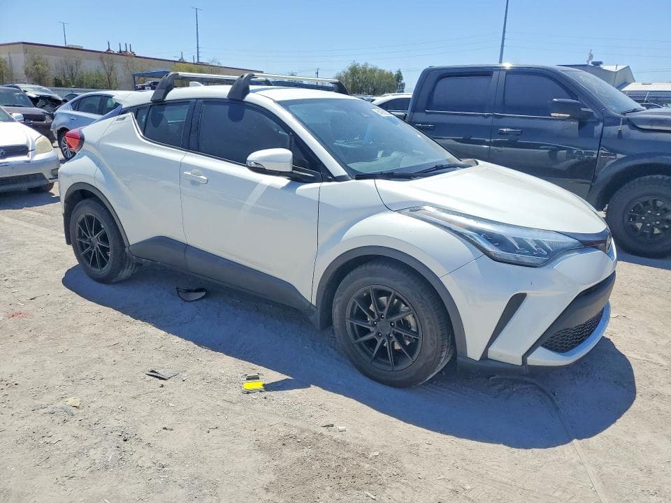 2021 TOYOTA C-HR LE 4