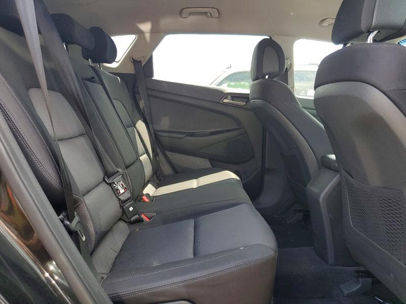 2018 HYUNDAI TUCSON SE 10
