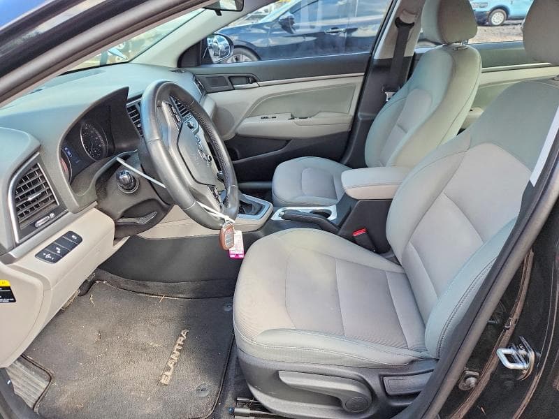 2017 HYUNDAI ELANTRA SE 7