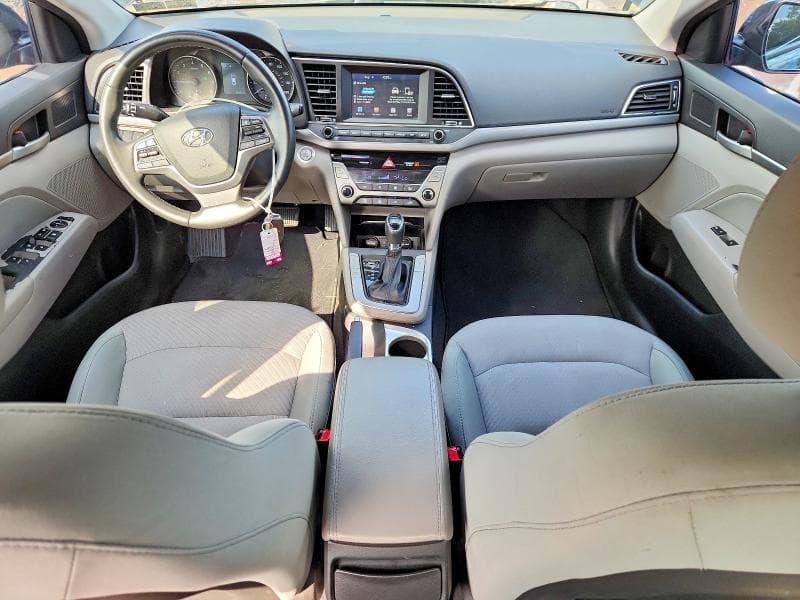 2017 HYUNDAI ELANTRA SE 8