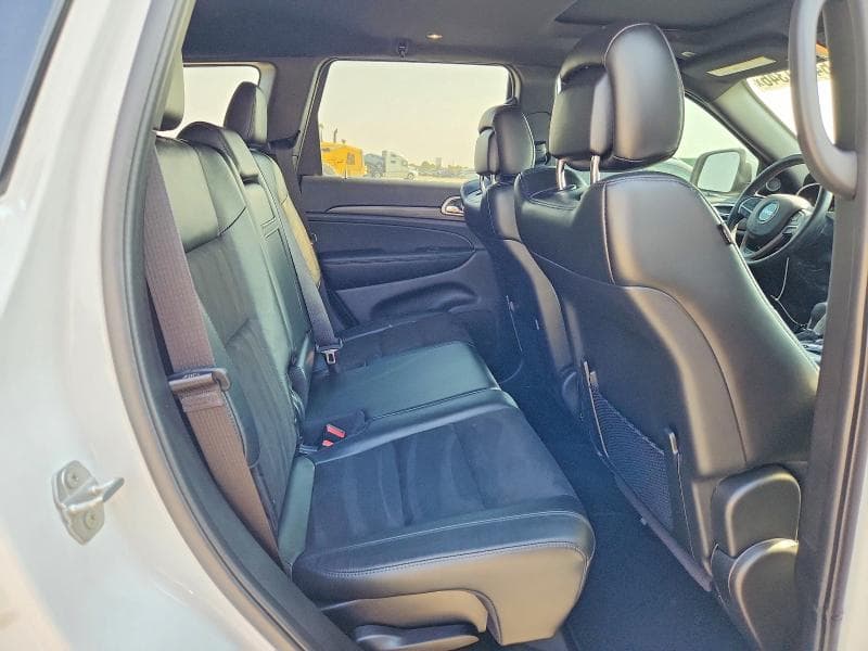 2020 JEEP GRAND CHEROKEE LAREDO 11