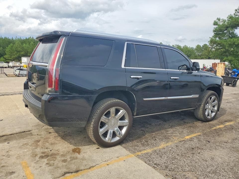 2018 CADILLAC ESCALADE LUXURY 3