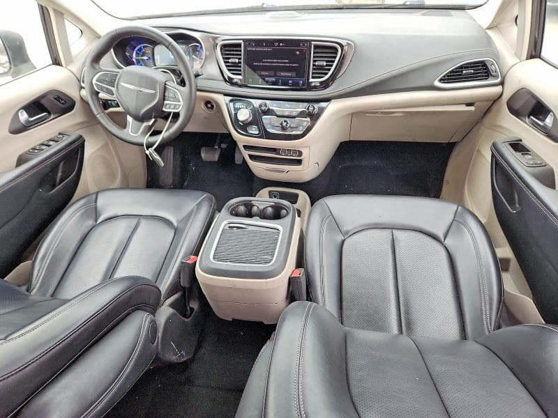 2023 CHRYSLER PACIFICA HYBRID TOURING L 8
