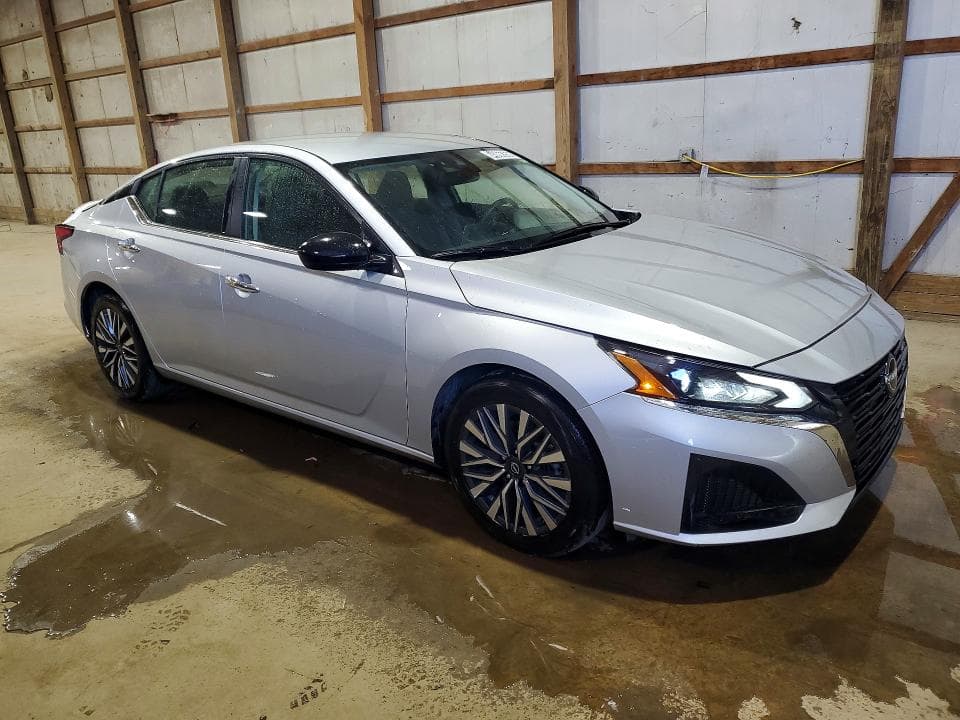 2025 NISSAN ALTIMA SV 4