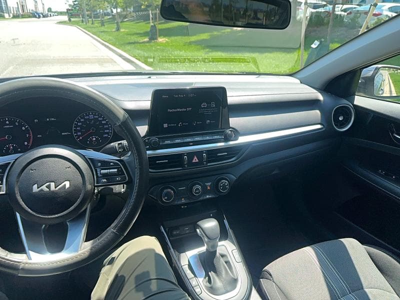 2024 KIA FORTE EX 9
