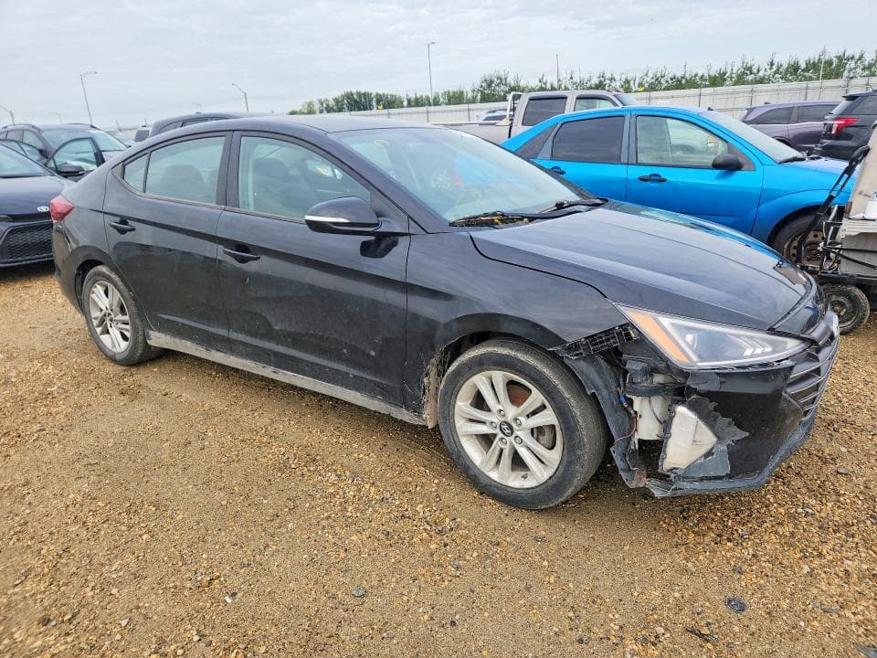 2019 HYUNDAI ELANTRA SE 4