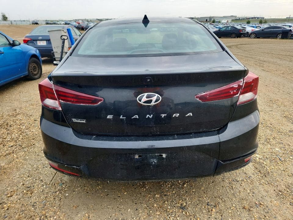 2019 HYUNDAI ELANTRA SE 6