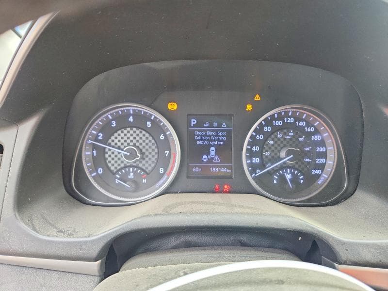2019 HYUNDAI ELANTRA SE 9