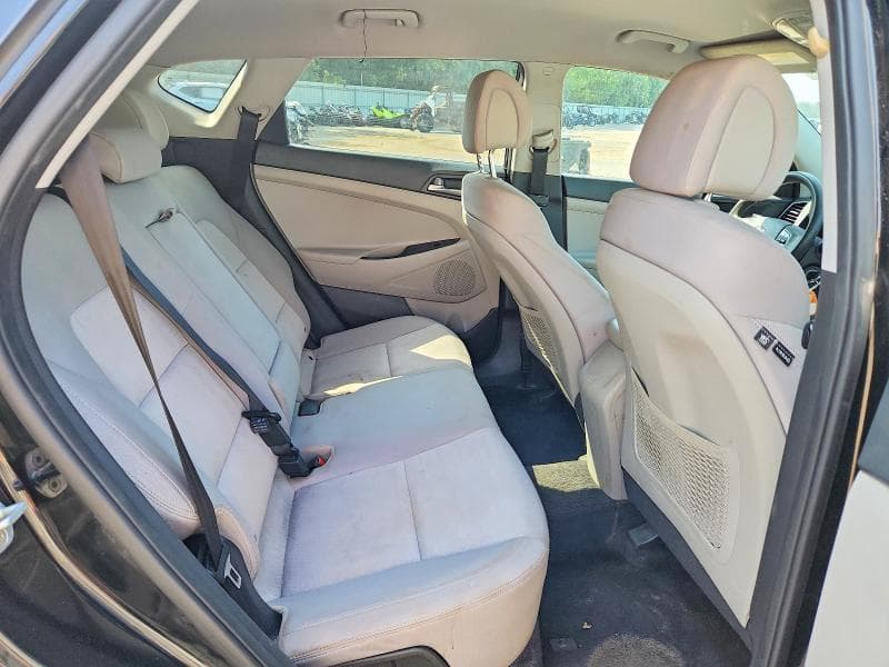 2018 HYUNDAI TUCSON SEL 11