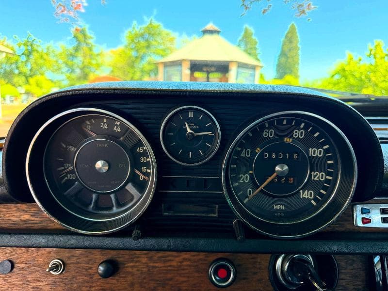 1968 MERCEDES-BENZ 280S 8