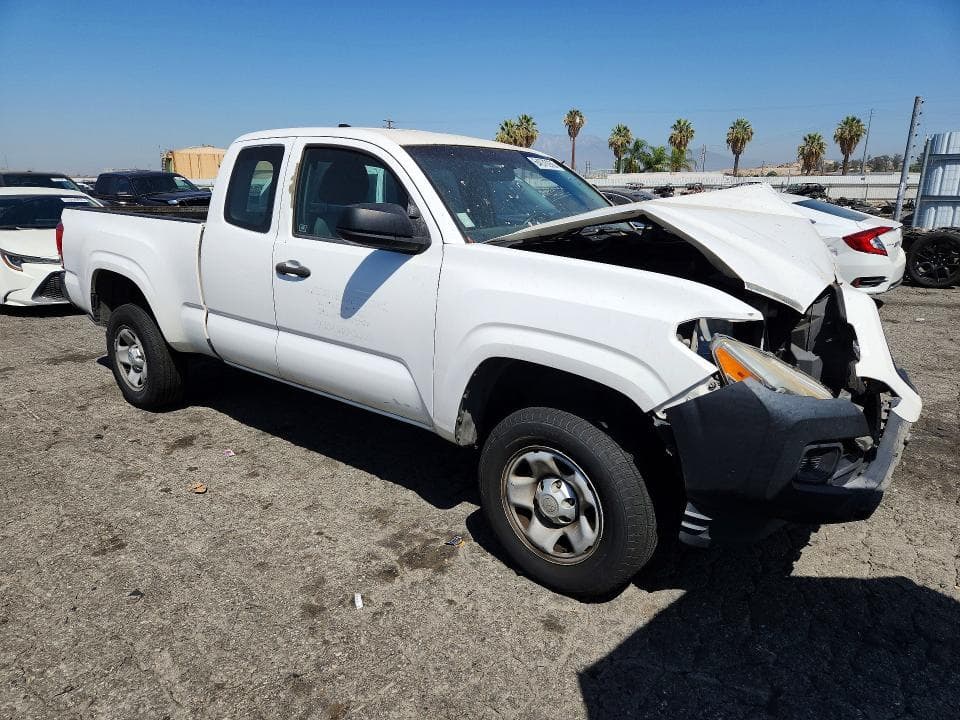2017 TOYOTA TACOMA SR 4