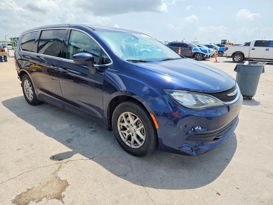2018 CHRYSLER PACIFICA LX 4