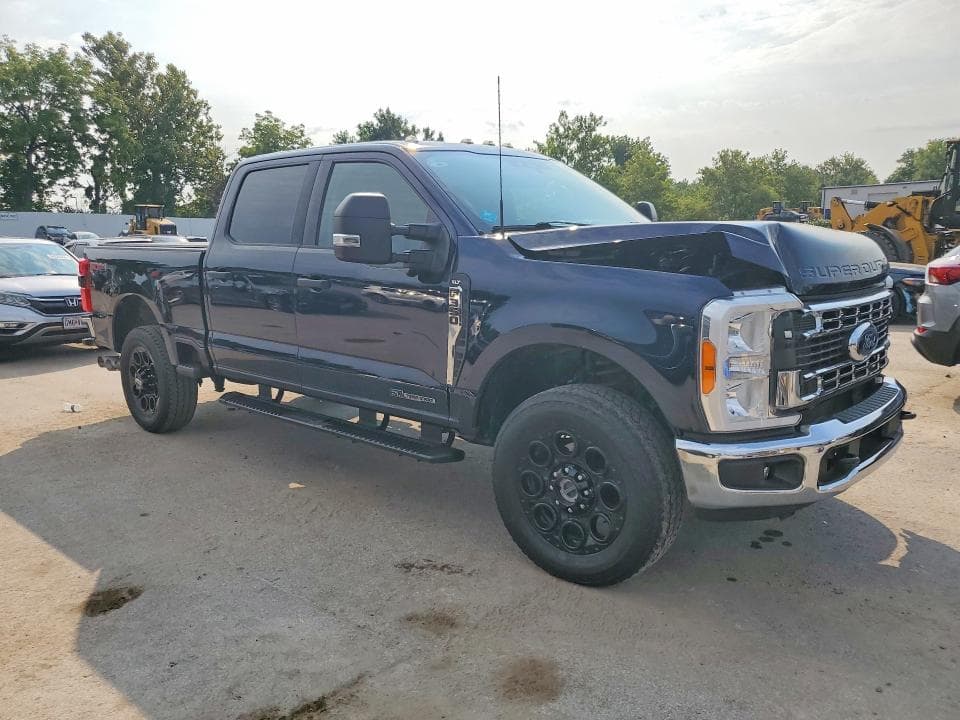 2023 FORD F350 SUPER DUTY 4