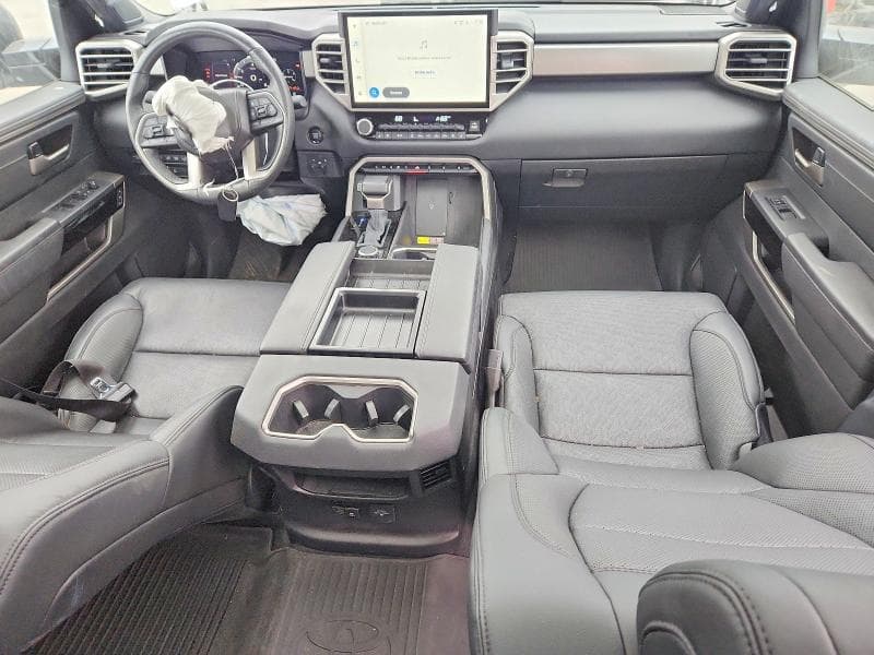2025 TOYOTA TUNDRA 8