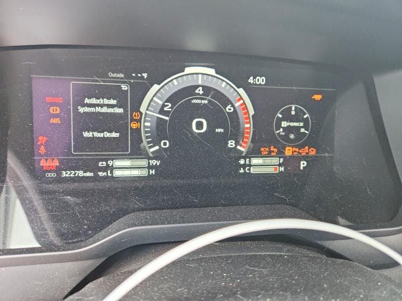 2025 TOYOTA TUNDRA 9