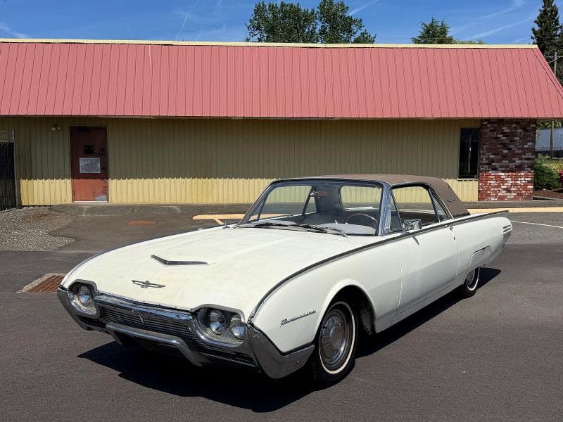 1961 FORD T BIRD 2