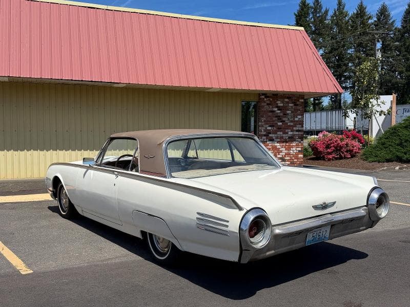 1961 FORD T BIRD 3
