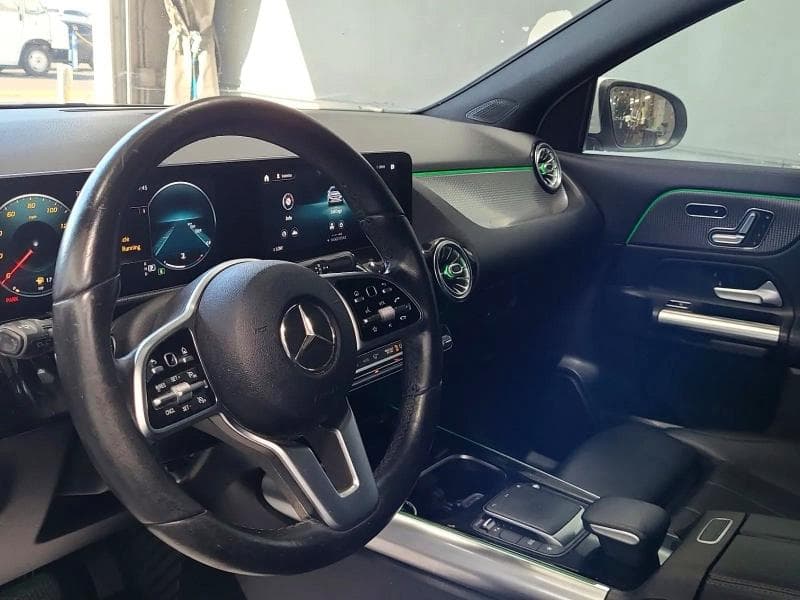 2021 MERCEDES-BENZ GLA 250 12