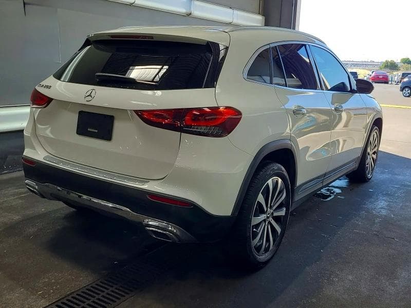 2021 MERCEDES-BENZ GLA 250 4