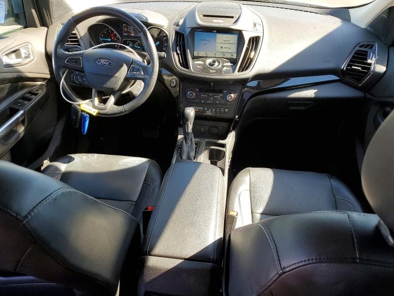 2017 FORD ESCAPE TITANIUM 8