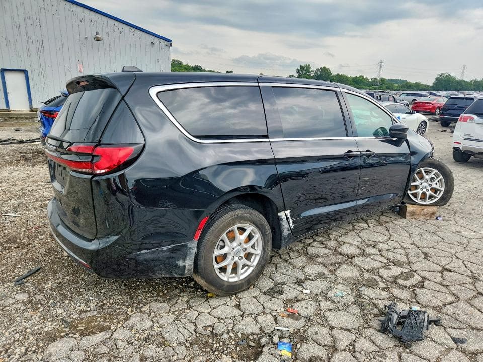 2025 CHRYSLER PACIFICA SELECT 3