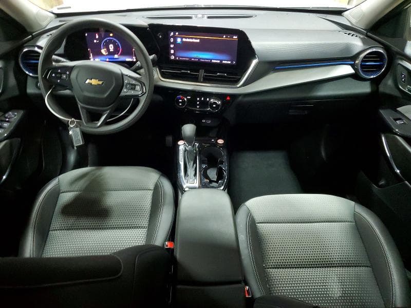 2026 CHEVROLET TRAX 1LT 8