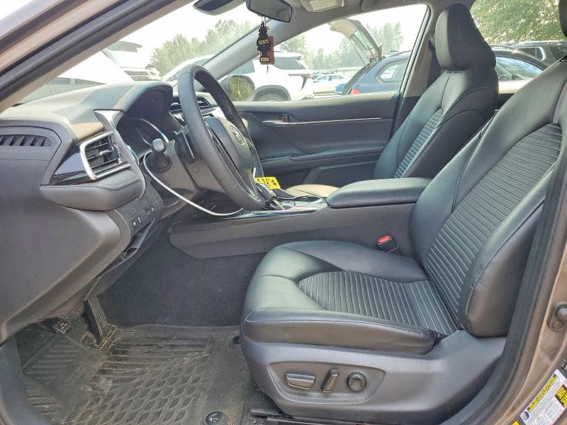 2018 TOYOTA CAMRY SE 7