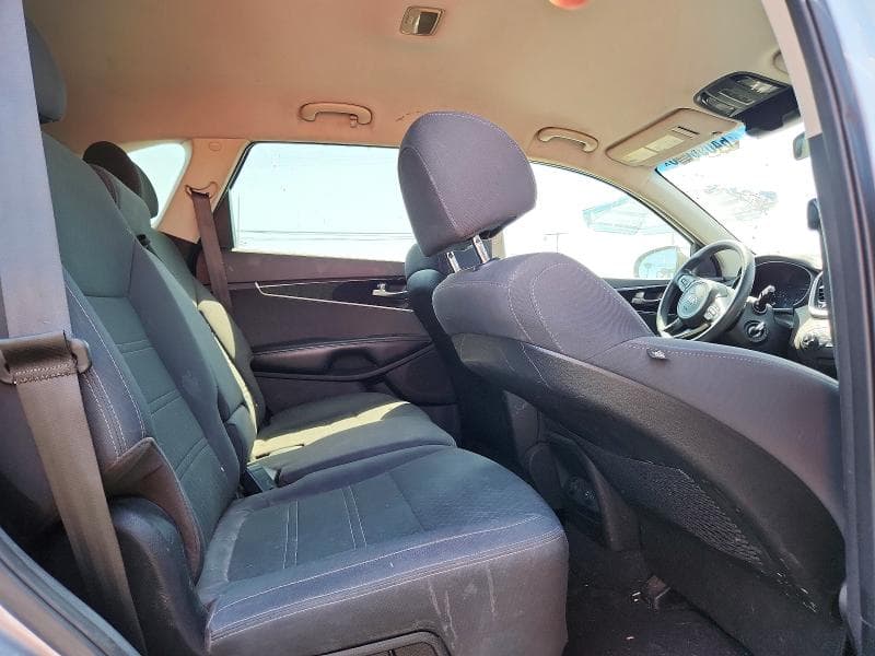 2018 KIA SORENTO LX 11