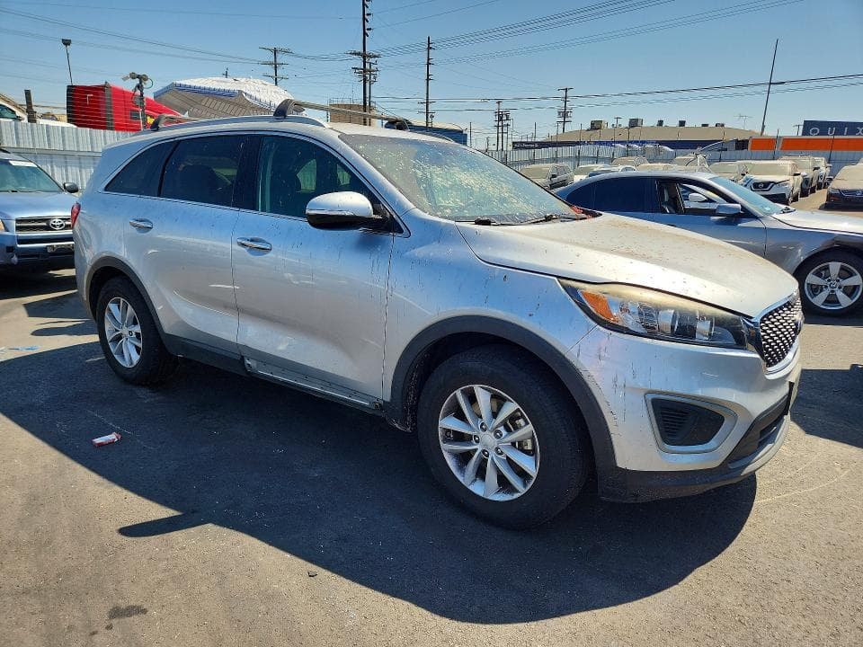 2018 KIA SORENTO LX 4