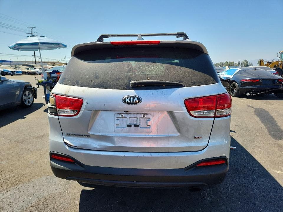 2018 KIA SORENTO LX 6