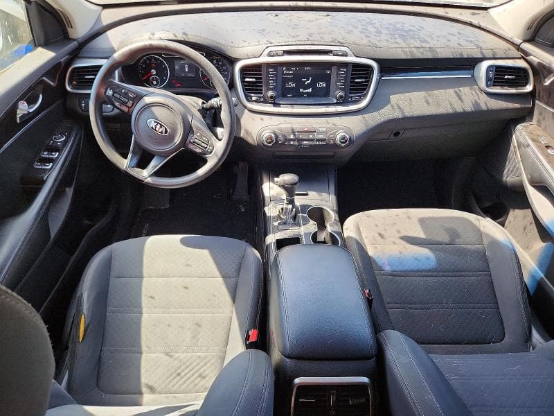 2018 KIA SORENTO LX 8