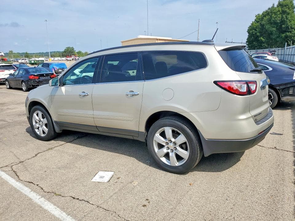 2017 CHEVROLET TRAVERSE LT 2