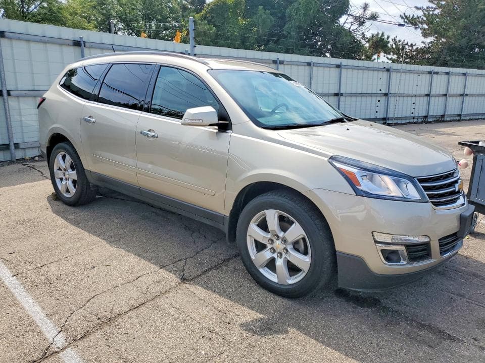 2017 CHEVROLET TRAVERSE LT 4