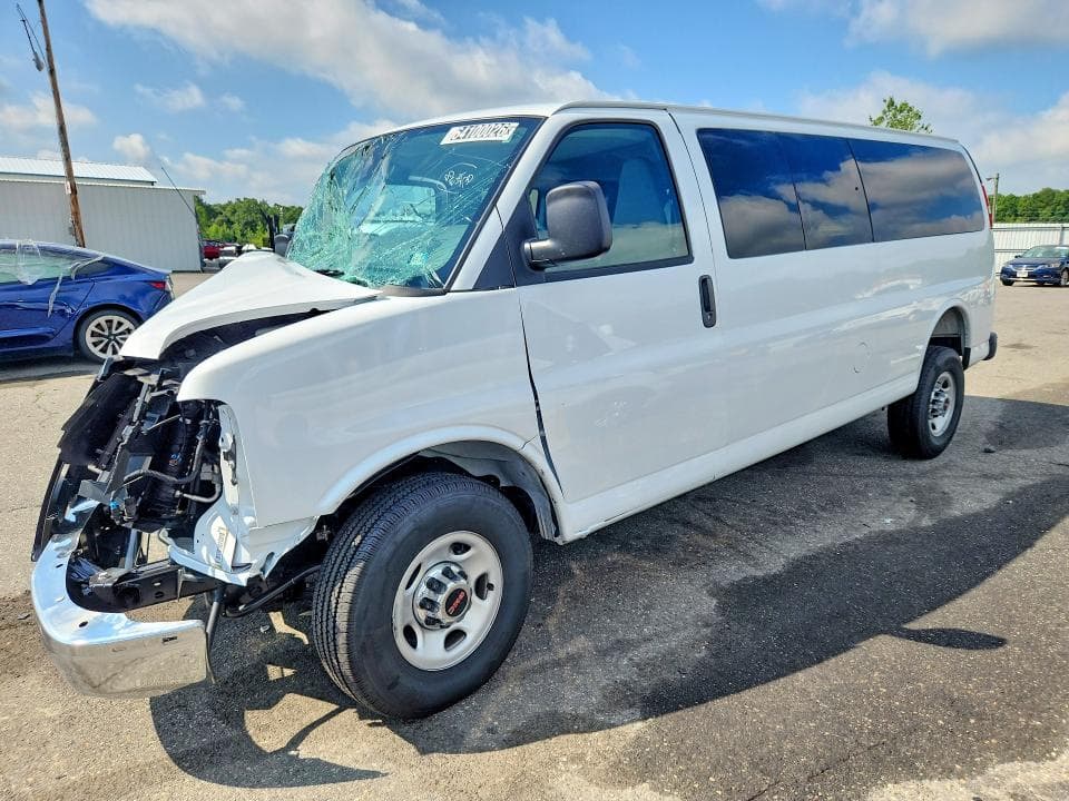 2026 GMC SAVANA G3500 LT - 1