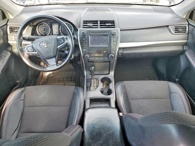 2017 TOYOTA CAMRY SE 8