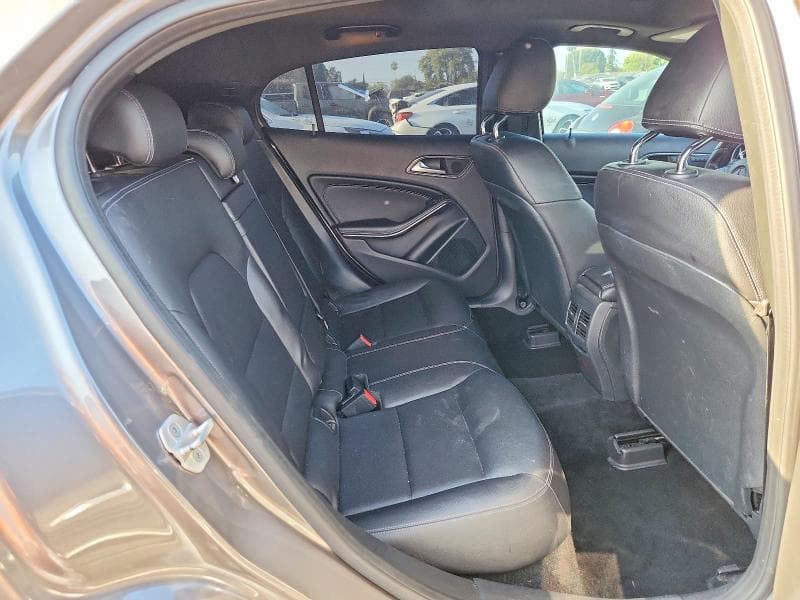 2018 MERCEDES-BENZ GLA 250 11